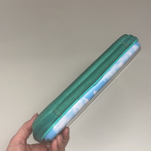 Animal Crossing Nintendo Switch Case from 2020 - Picture 7 of 14